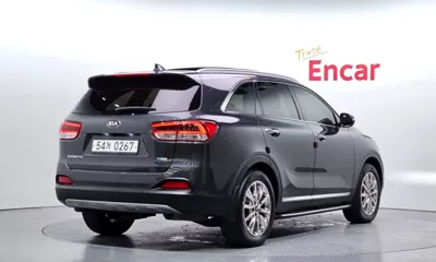 Kia Sorento 2017, 57668 км, за 15000000 KRW
