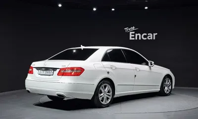 Mercedes-Benz E-Class 2013, 203103 км, за 5500000 KRW - фото 2