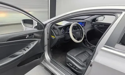 Hyundai Sonata 2013, 100715 км, за 4590000 KRW - фото 10