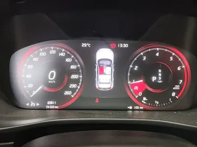 Volvo XC40 2020, 63500 км, за 75300 CNY - фото 12