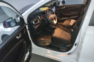 Hyundai Verna (older generation) 2017, 75700 км, за 35881.15 CNY - фото 13