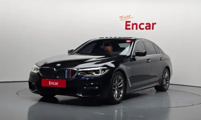 BMW 5-Series · 2018 год