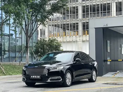 Ford Taurus · 2017 год