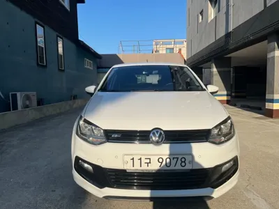Volkswagen Polo · 2015 год