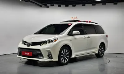 Toyota Sienna · 2018 год