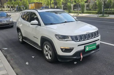 Jeep Compass 2019, 60100 км, за 47728.54 CNY