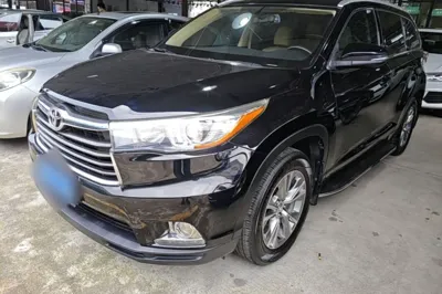 Toyota Highlander 2015, 169600 км, за 84080.09 CNY - фото 1