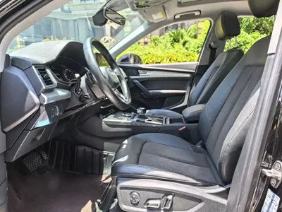 Audi Q5L 2021, 100000 км, за 139800 CNY - фото 8