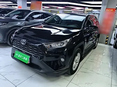 Toyota RAV4 · 2022 год