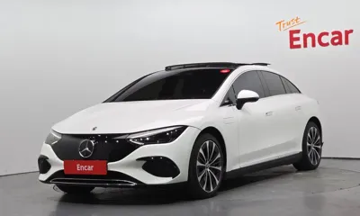Mercedes-Benz EQE · 2023 год