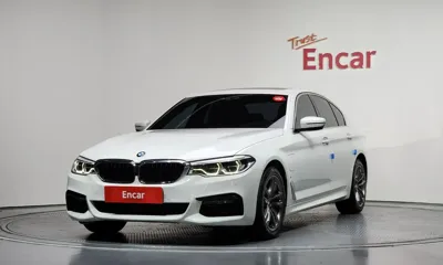 BMW 5-Series · 2020 год