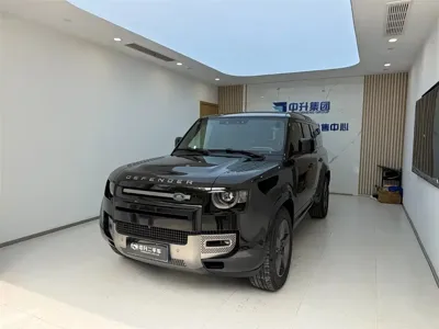 Land Rover Defender · 2025 год
