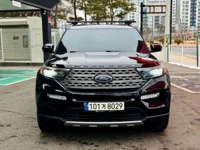 Ford Explorer · 2023 год