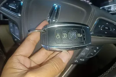 Lincoln MKZ 2018, 82300 км, за 69570.42 CNY - фото 22