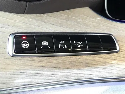 Mercedes-Benz E-Class 2020, 8726 км, за 56000000 KRW - фото 9