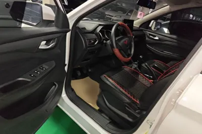 Wuling Hongguang S3 2019, 21800 км, за 51018.76 CNY - фото 19
