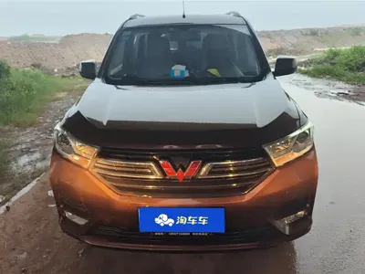 Wuling Hongguang S3 2019, 64400 км, за 22000 CNY