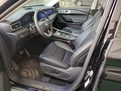 Ford Explorer 2025, 8900 км, за 247300 CNY - фото 15