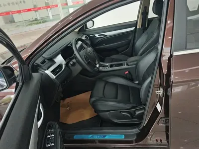 Geely Emgrand 2018, 48700 км, за 29700 CNY - фото 9