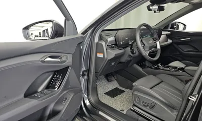 Audi Q6 e-tron 2025, 9283 км, за 67900000 KRW - фото 10
