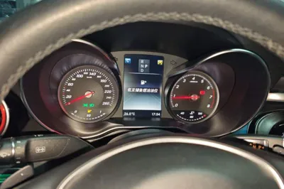 Mercedes-Benz C-Class 2017, 65500 км, за 104037.58 CNY - фото 8