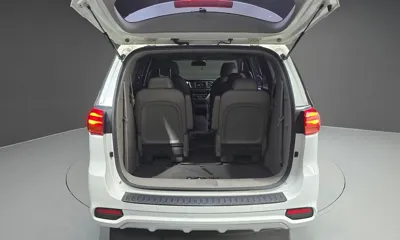 Kia Canival 2019, 71480 км, за 14900000 KRW - фото 16