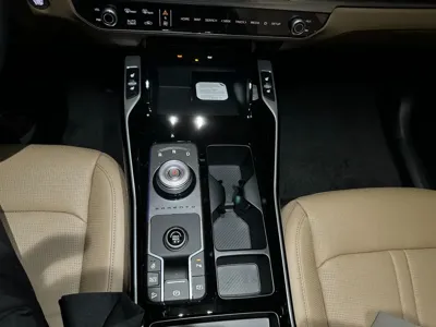 Kia Sorento 2026, 5000 км, за 31480000 KRW - фото 9