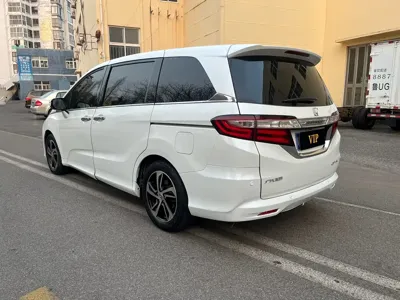 Honda Odyssey 2015, 90000 км, за 62800 CNY - фото 7