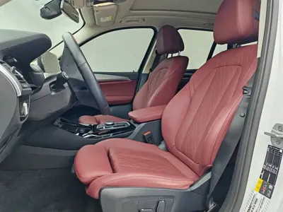 BMW iX3 2024, 26000 км, за 186800 CNY - фото 4