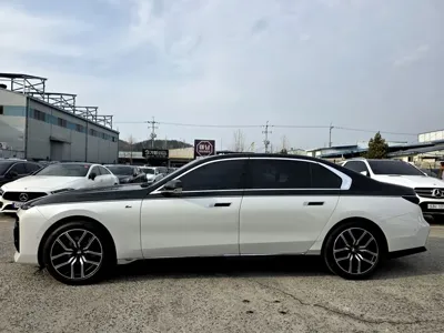 BMW 7-Series 2023, 52066 км, за 108000000 KRW - фото 8