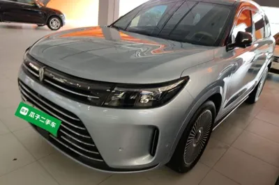 Hima AITO M7 · 2024 год