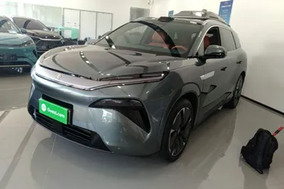 BYD Tang L · 2025 год