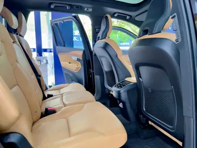 Volvo XC90 2019, 80000 км, за 140900 CNY - фото 14