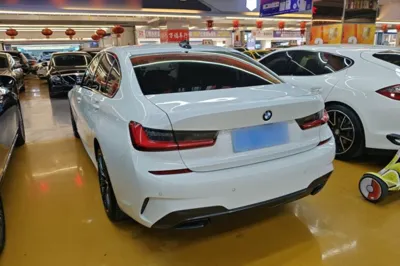 BMW 3 Series 2020, 93200 км, за 146224.32 CNY