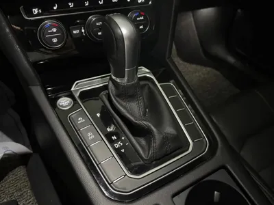 Volkswagen Passat 2018, 110000 км, за 15990000 KRW - фото 16