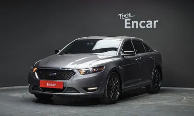 Ford Taurus · 2014 год