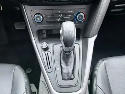 Ford Focus 2016, 80000 км, за 22799 CNY - фото 17