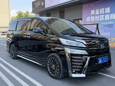 Toyota Vellfire 2023, 70000 км, за 508000 CNY