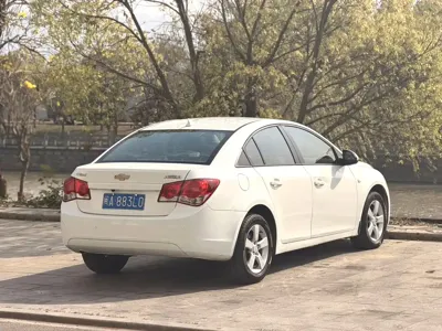 Chevrolet Cruze 2014, 90000 км, за 8000 CNY