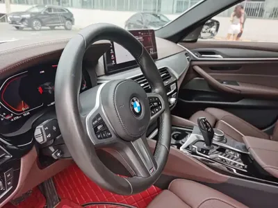 BMW 5 Series 2021, 66000 км, за 210799 CNY - фото 7