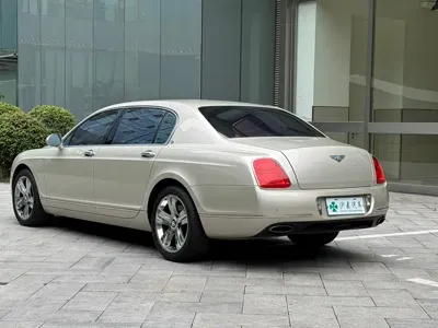 Bentley Flying Spur 2013, 145000 км, за 428000 CNY - фото 18