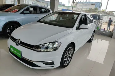 Volkswagen Golf 2020, 42500 км, за 81786.37 CNY - фото 1