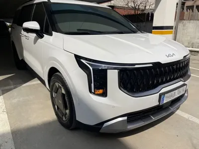 Kia Canival · 2024 год