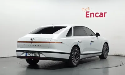 Hyundai Grandeur 2026, 10078 км, за 38900000 KRW