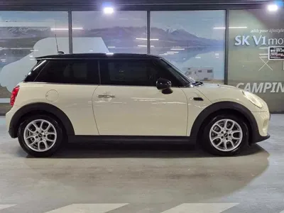 MINI Cooper 2015, 85908 км, за 7490000 KRW
