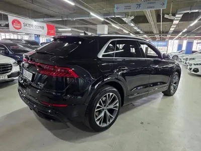 Audi Q8 2021, 114000 км, за 55800000 KRW