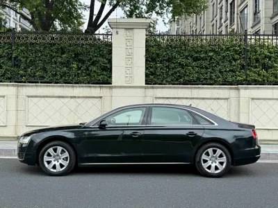 Audi A8 2012, 180000 км, за 61600 CNY - фото 3