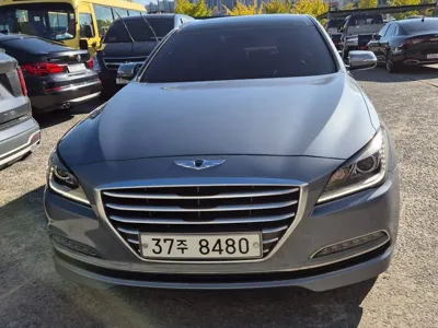 Hyundai Genesis 2015, 101630 км, за 13000000 KRW