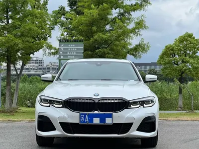 BMW 3 Series 2021, 98000 км, за 129600 CNY