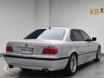 BMW 7-Series 2001, 176269 км, за 5900000 KRW